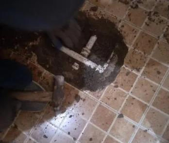望城卫生间漏水维修公司为您分享下卫生间渗水如何处理及注意事项